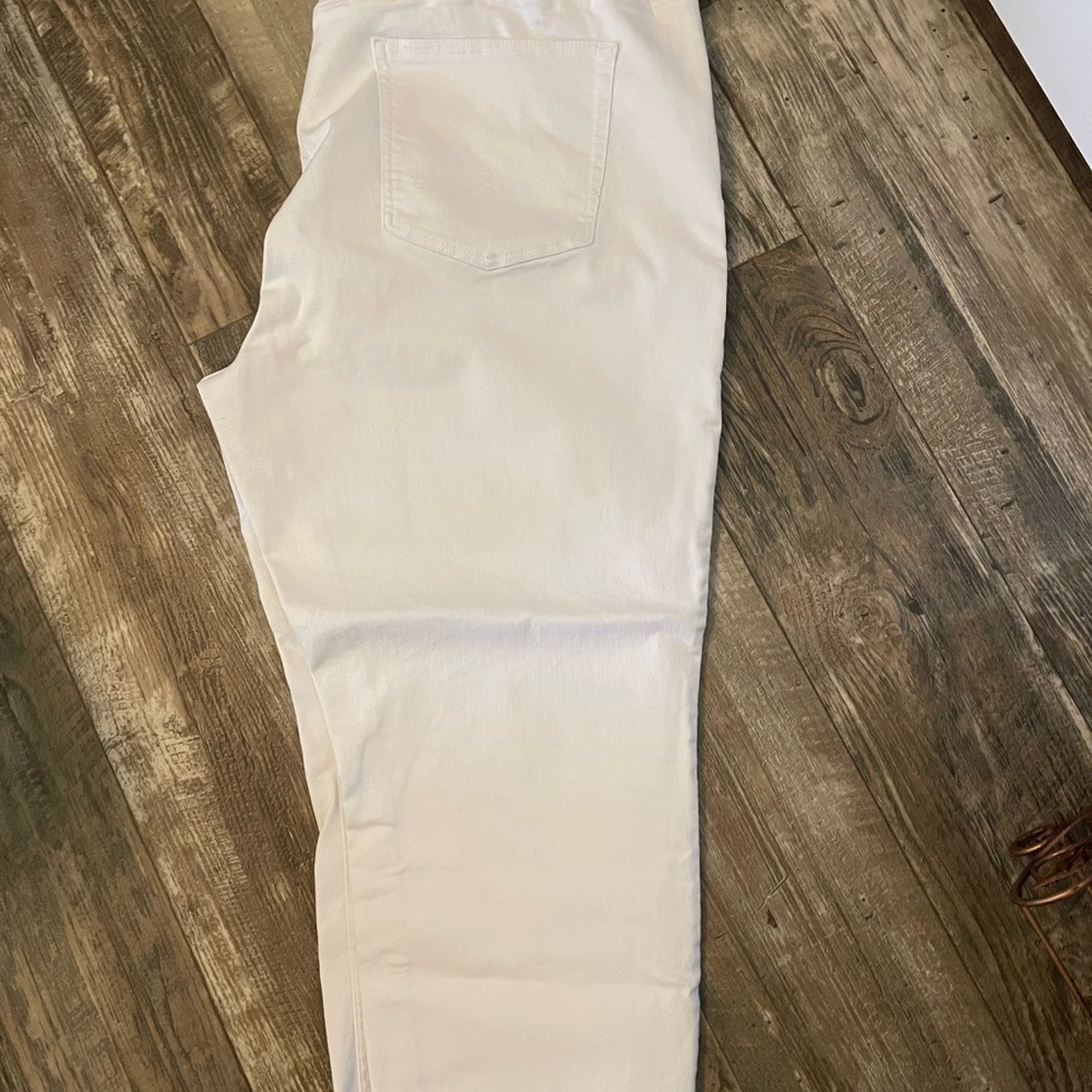 Silver Jeans White Casual Pants